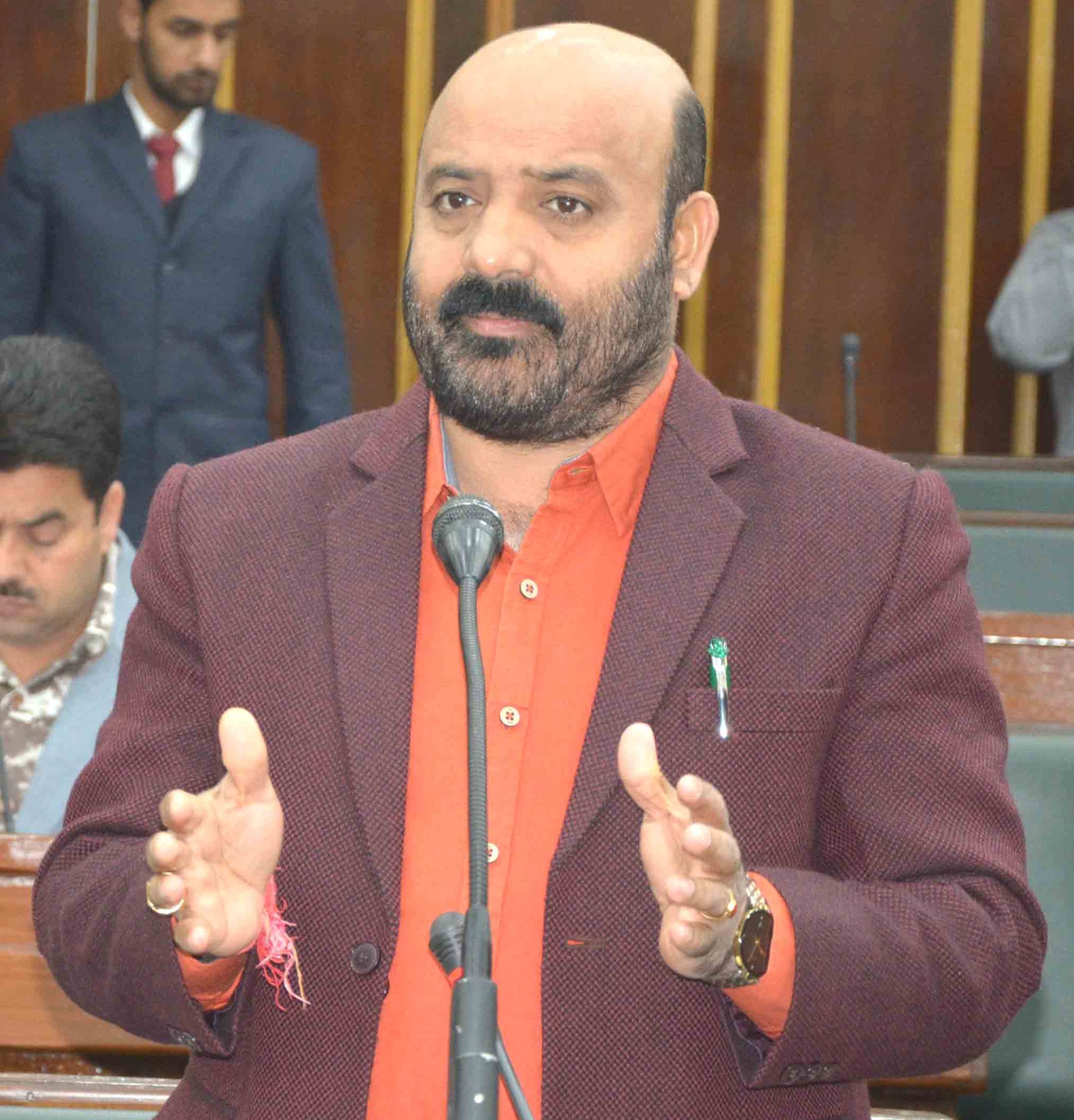 270 health institutions functional in Rajouri: Bali Bhagat
