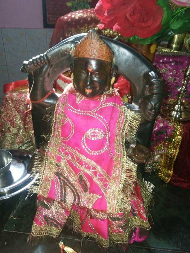 Ancient idol of Bhadra Kali  installed in Kupwara temple after 38 years