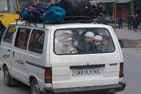 Traffic police seizes over-loaded school van