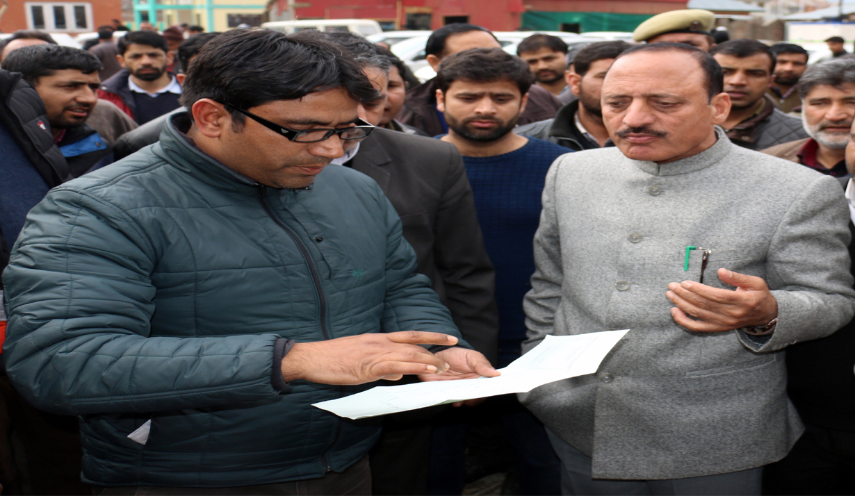 Abdul Haq announces Rs 3 cr for District Court Complex Kupwara