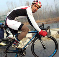 Arif Laigaroo hails Cyclist Akber Khan