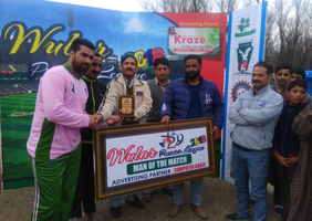 Pink City Club pip Star City Club