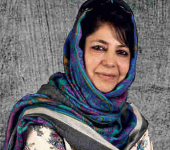 CM wishes two Kashmiri girls participating in Iran ski championship
