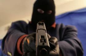Gunmen looted cash from JK Bank Manager in Shopian