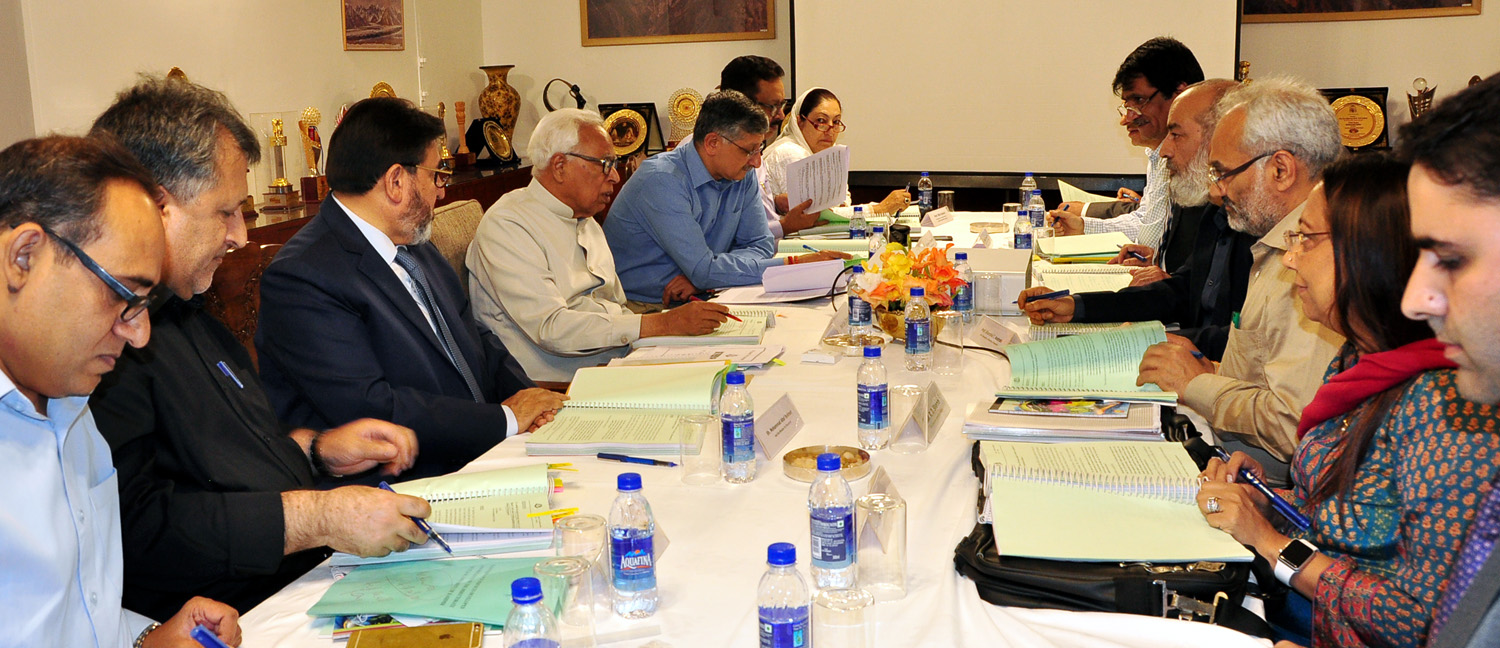 Governor chairs 79th Kashmir University Council meeting 