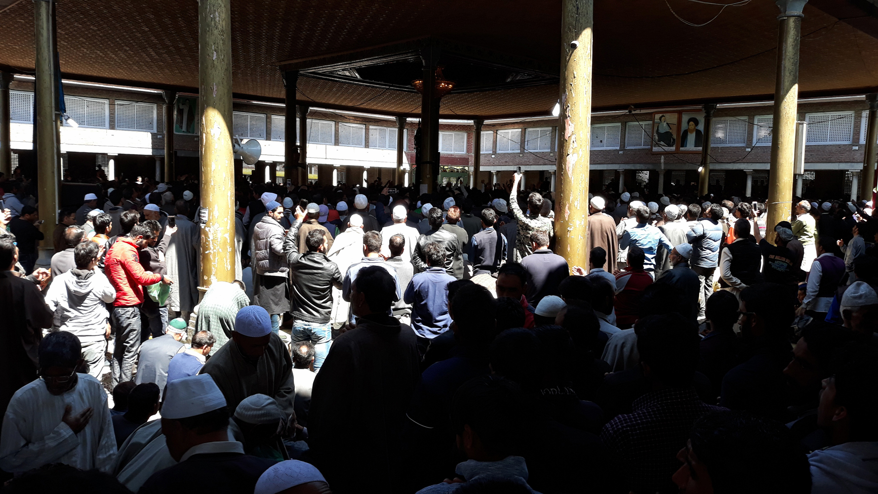 Shia Muslims in Budgam observe martyrdom anniversary of Imam Musa Kazim
