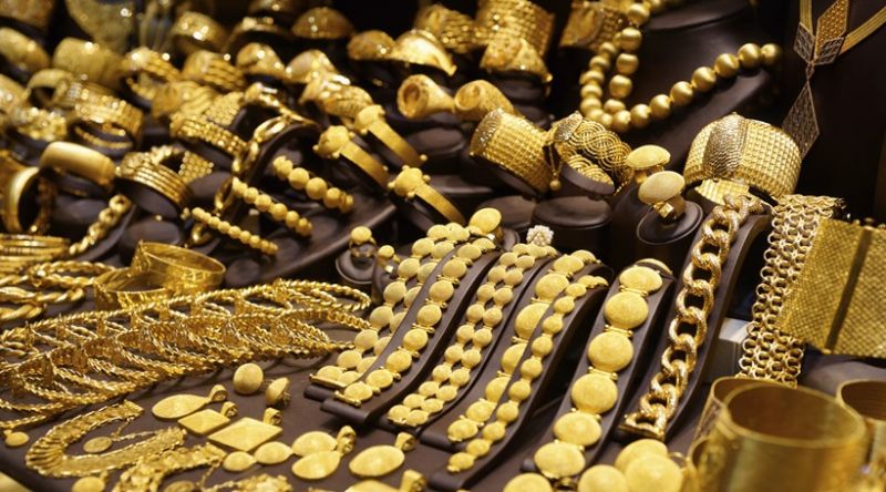 Gold regains shine, bounces Rs 110 on jewellers’ buying