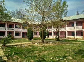 Six decade old Budgam school shifted to inaccessible area