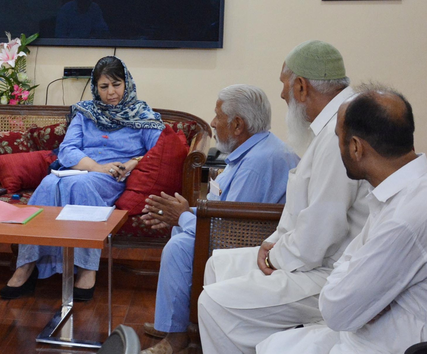 Deputations of industrialists, Patwaries, dental surgeons, civil society meet Mehbooba