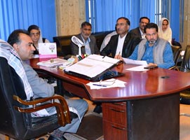 DDC Baramulla reviews progress of SBM