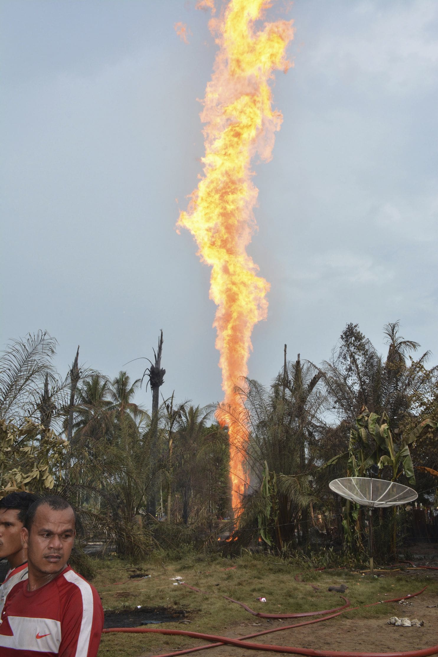 Indonesia oil well fire kills 15 people, injures dozens