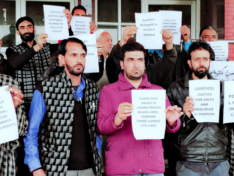 Protest held in Ganderbal against threats to Asifa’s Lawyer 