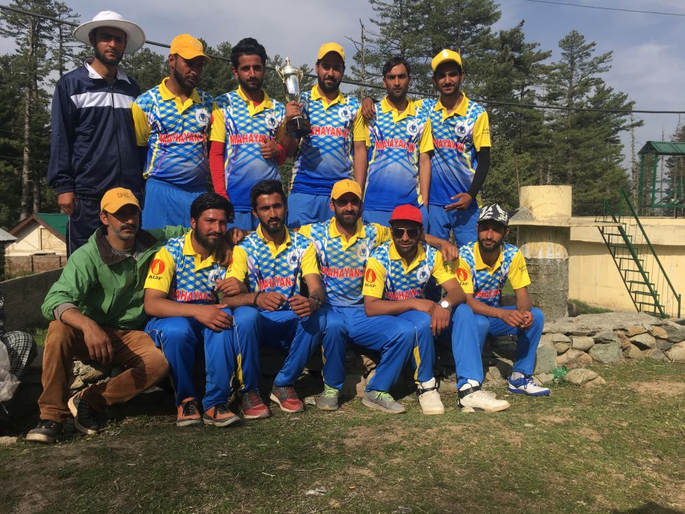 Mahayan-XI pummels Tangmarg Victorious by 4 wickets