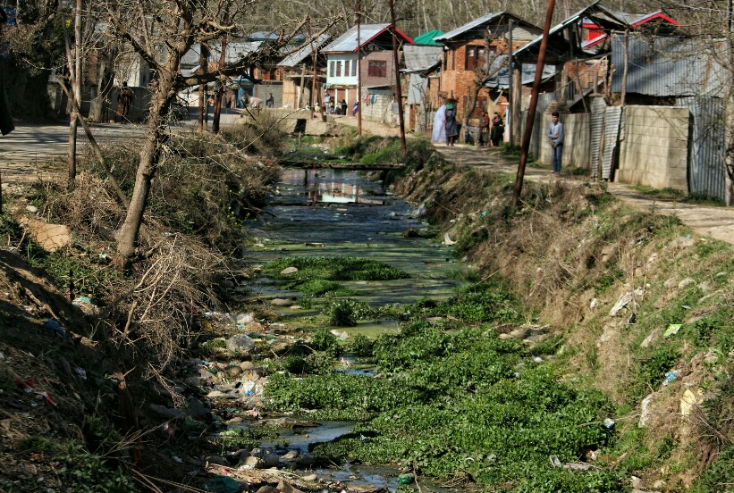 Stinking canal makes life miserable for Darbagh villagers