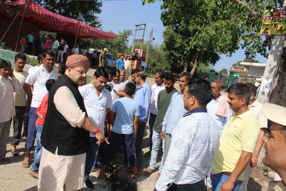 Growing public disenchantment unnerves PDP-BJP: Rana