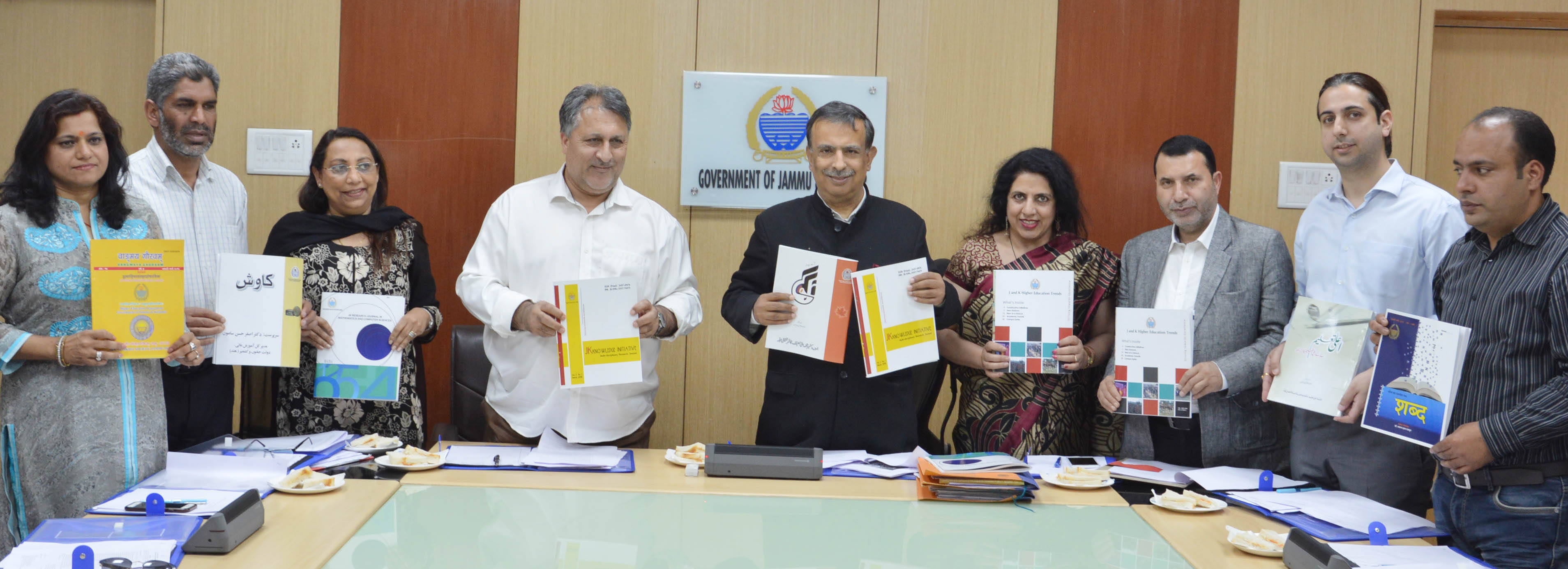 Prof Mattoo reviews academic structure for “Music Initiative”