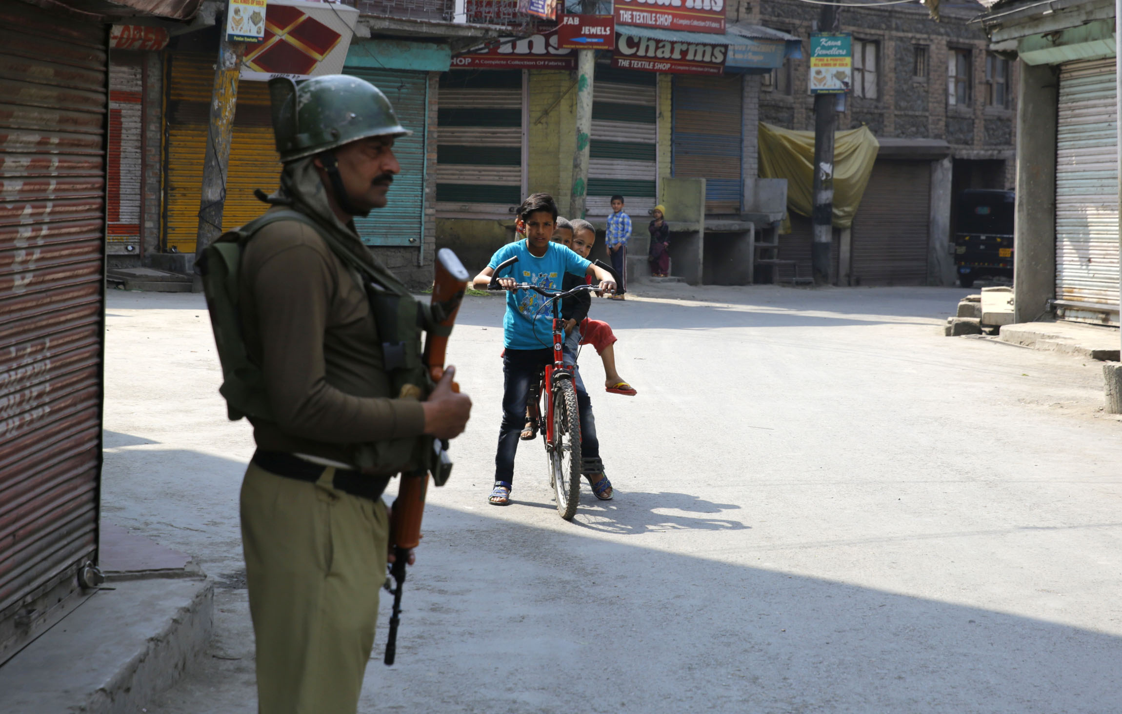 Kashmir: South Simmers; Centre & North Shut in Shock