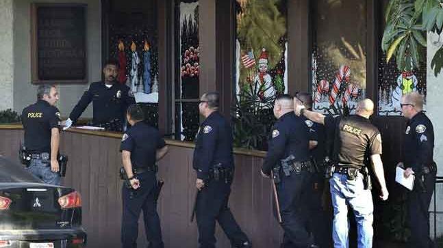 Nude gunman kills three at Tennessee restaurant: Police