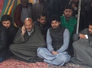 Er. Rasheed starts 24 hour long fast against “atrocities on students”