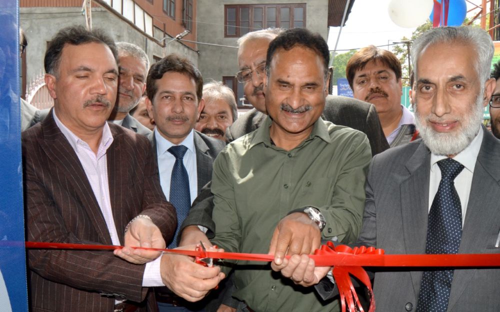 J&K Bank commissions ATM at JLNM Hospital