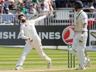 Pakistan mulling over replacing injured Amir