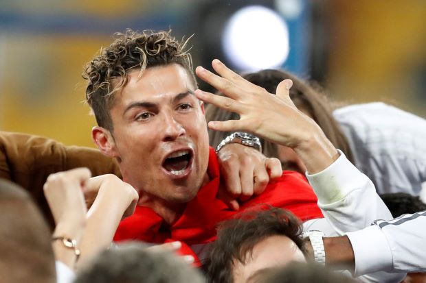 Ronaldo drops hint he may leave Real