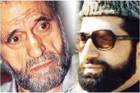 CM pays tributes to Mirwaiz, Lone