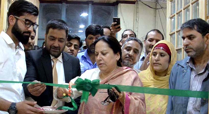 Asiea Naqash reviews functioning of JKCL