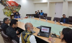 Mehbooba stresses on factoring in state’s heritage, culture in craft designs, promotions