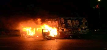 Two leading political party workers clash in Karachi over rally venue dispute