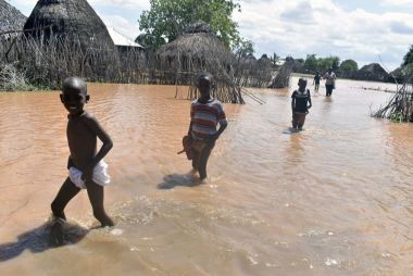 6 dead in Kenya overnight flooding with 11 others missing