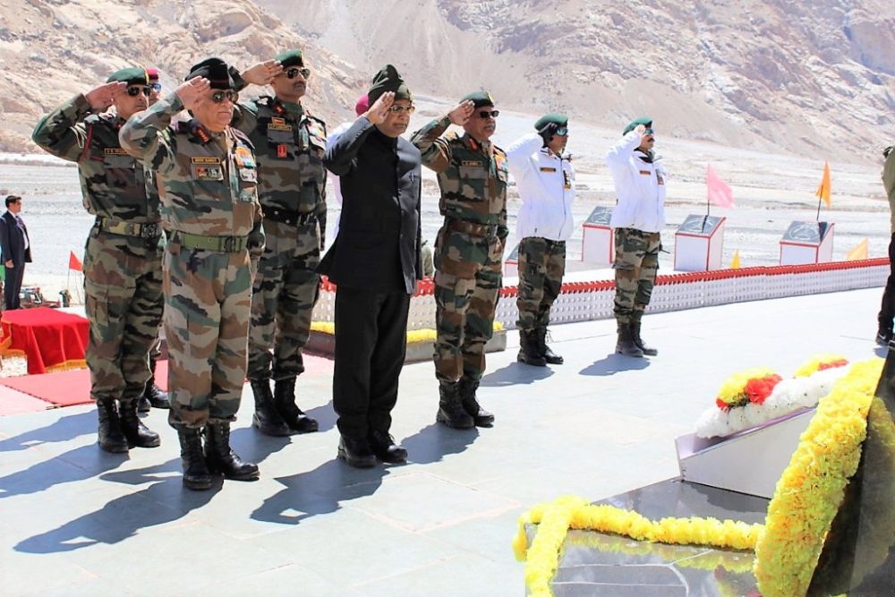 Prez visits Siachen base camp