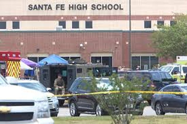 10 people killed in Texas school shooting, gunman arrested