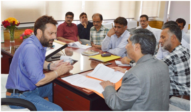 Javaid Mustafa reviews water supply scenario of Chadoora constituency