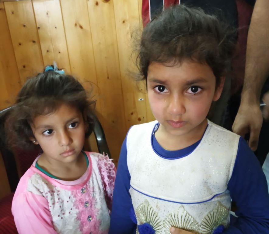 Police seeks help in identifying two minor sisters