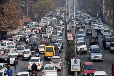 Traffic affected in south Srinagar due to security arrangements for Rajnath Singh’s visit