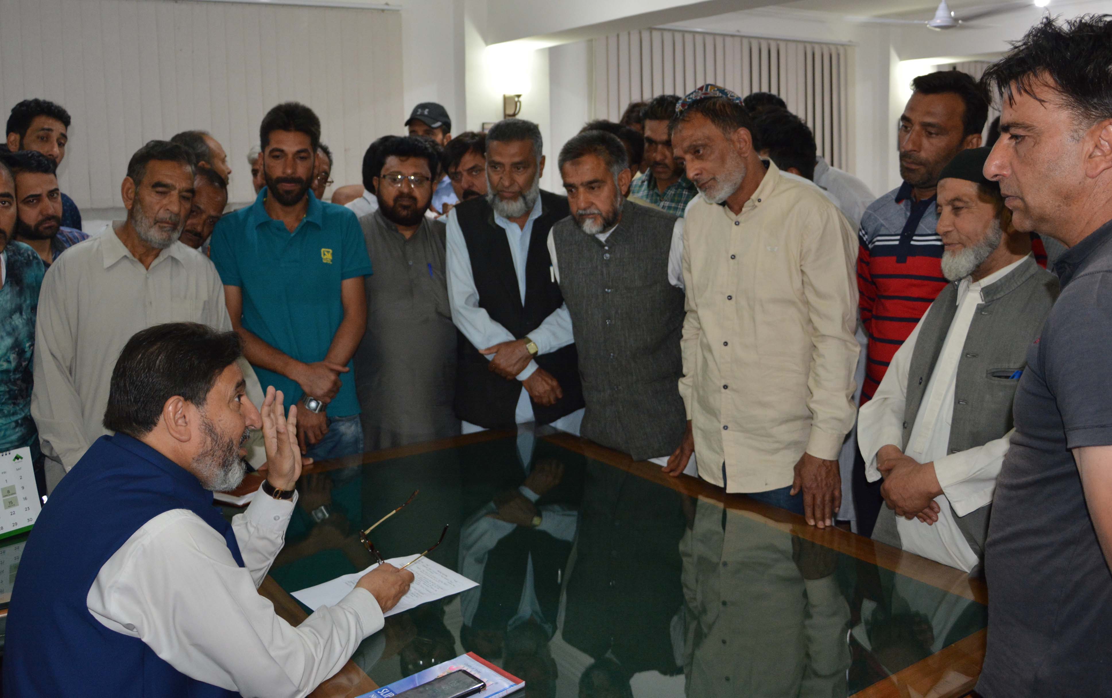 Altaf Bukhari chairs weekly public outreach program