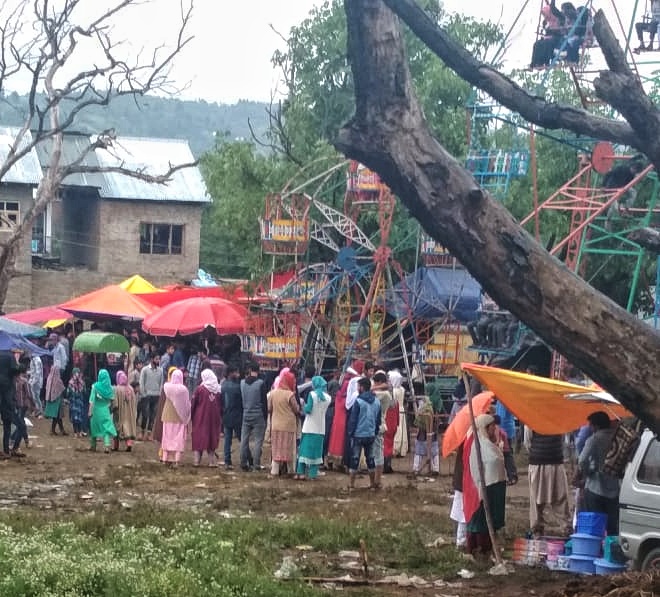 Thousands celebrate Urs of Syed Soleh in Khansahib