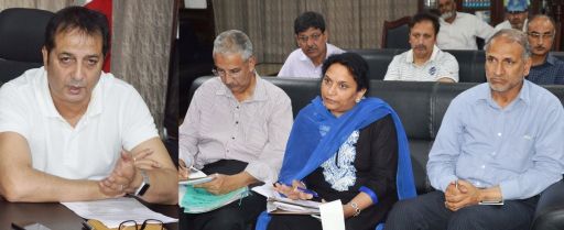 Div Com reviews land acquisition cases in Srinagar