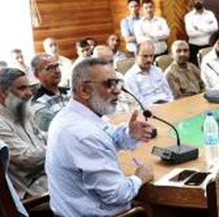 Dir inspects subordinate offices at Agriculture Complex