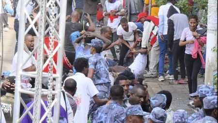    Scores injured in grenade blast at Ethiopian PM’s rally