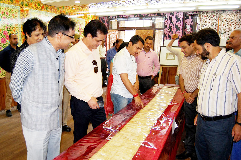 Hundreds visit rare Quranic manuscripts exhibition at TRC