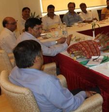 Hotel Association representatives meet J&K Bank EP