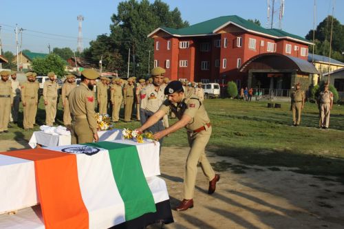 Wreath laying ceremony for Tanveer Ahmad held at DPL Anantnag