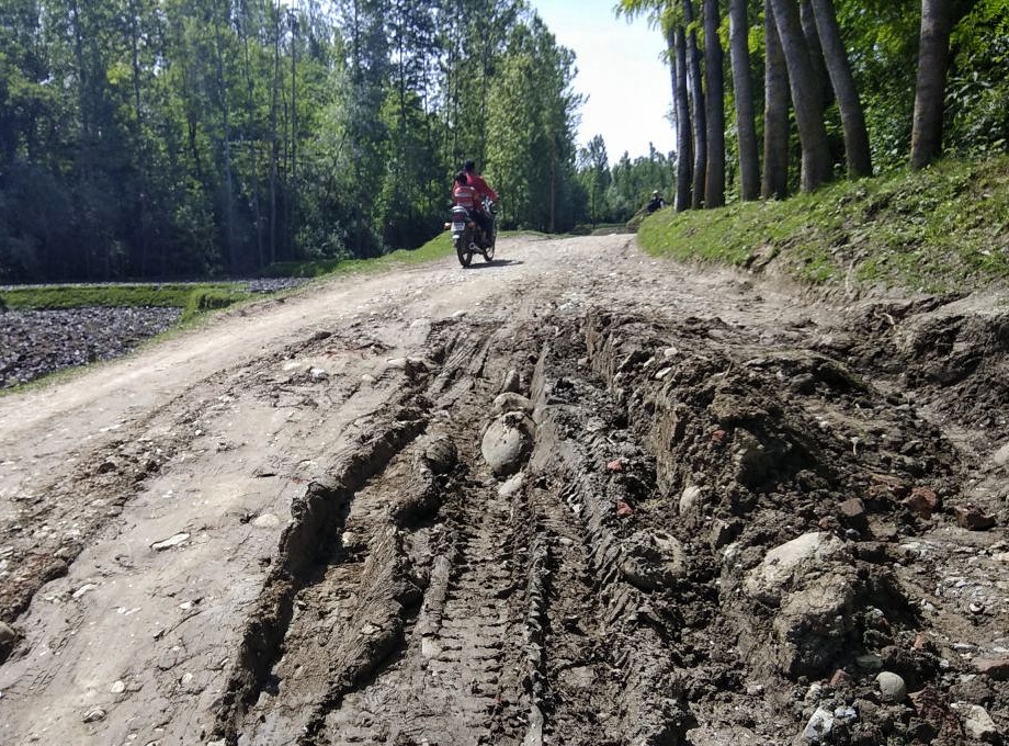 22 years on, government fails to macadamize vital road link in Beerwah