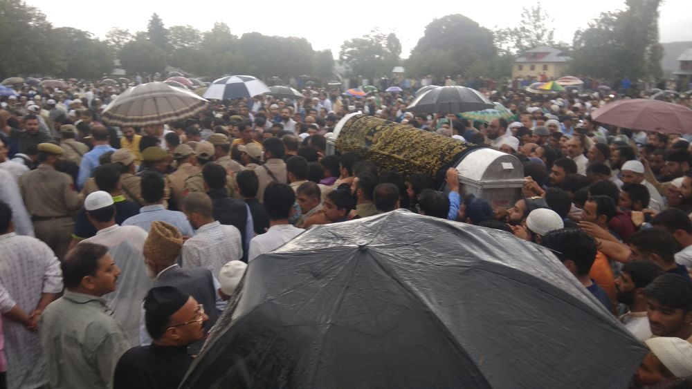 Thousands of people participated in funeral prayers of Shujaat Bukhari 