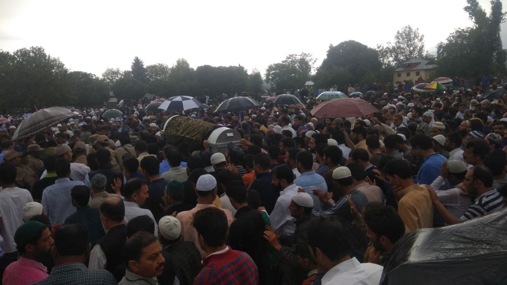 Shujaat Bukhari laid to rest in his ancestral Kreeri village