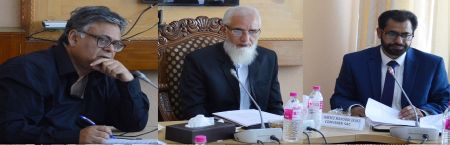 SAC conducts inspection of Dal, Nigeen lakes