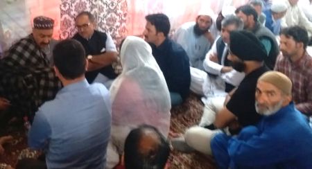 Dr Nirmal Singh visits Kreer, offers condolences to Shujaat Bukhari’s family