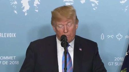 Trump takes more swipes at Canada after arrival in Singapore